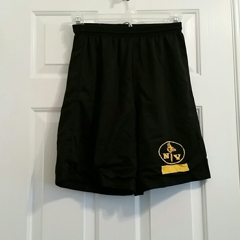A4 basketball shorts M